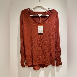 Knox Rose V-Neck Rust Blouse
